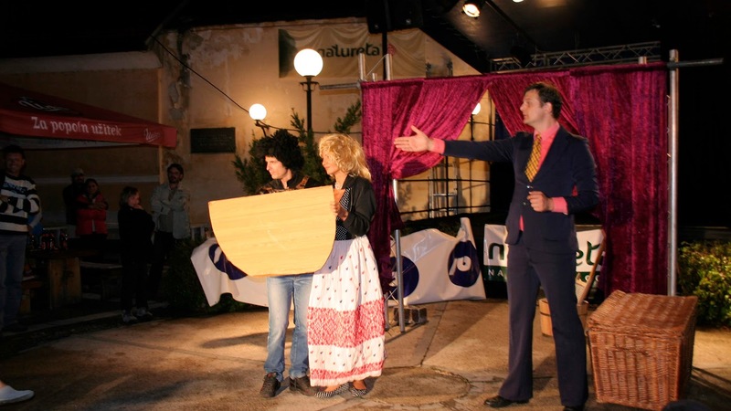 Milena Zupančič v tej predstavi ne igra