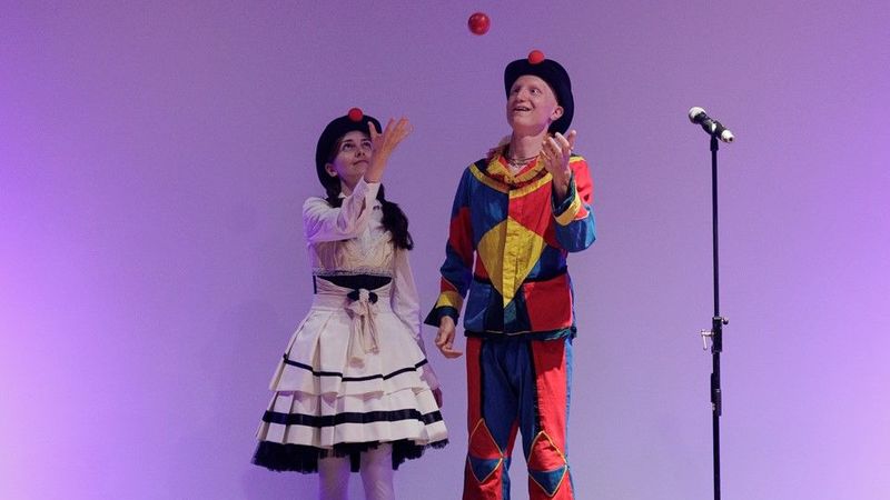 Jakob in Maja Bergant: Cirkus na kvadrat / v Barutani