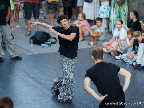 27415_kf2026_lukakotnik_kamfest_2026_dan_09_luka-kotnik-050.jpg